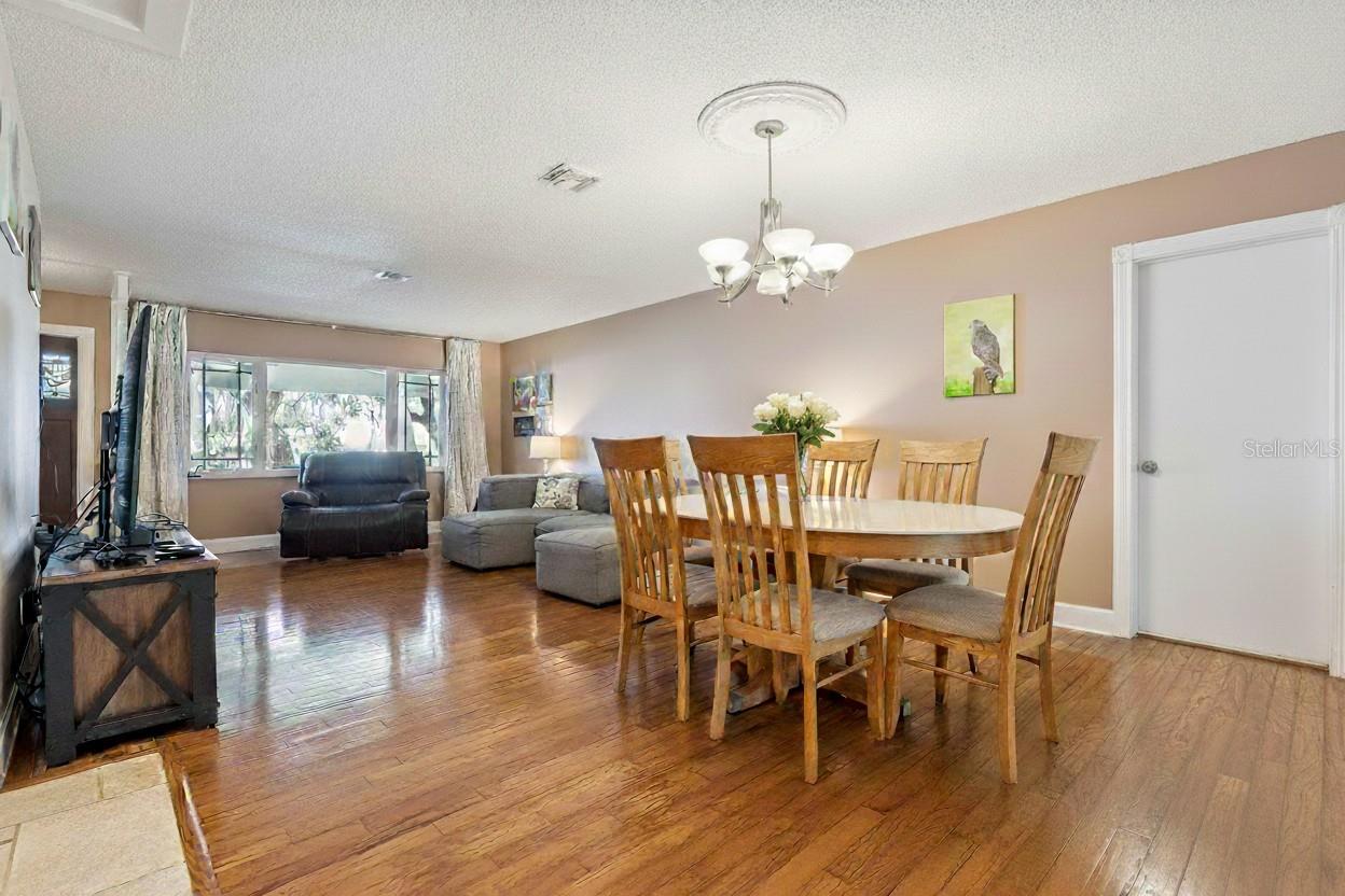 Image 14 of 59 For 103 Lakeshore Drive