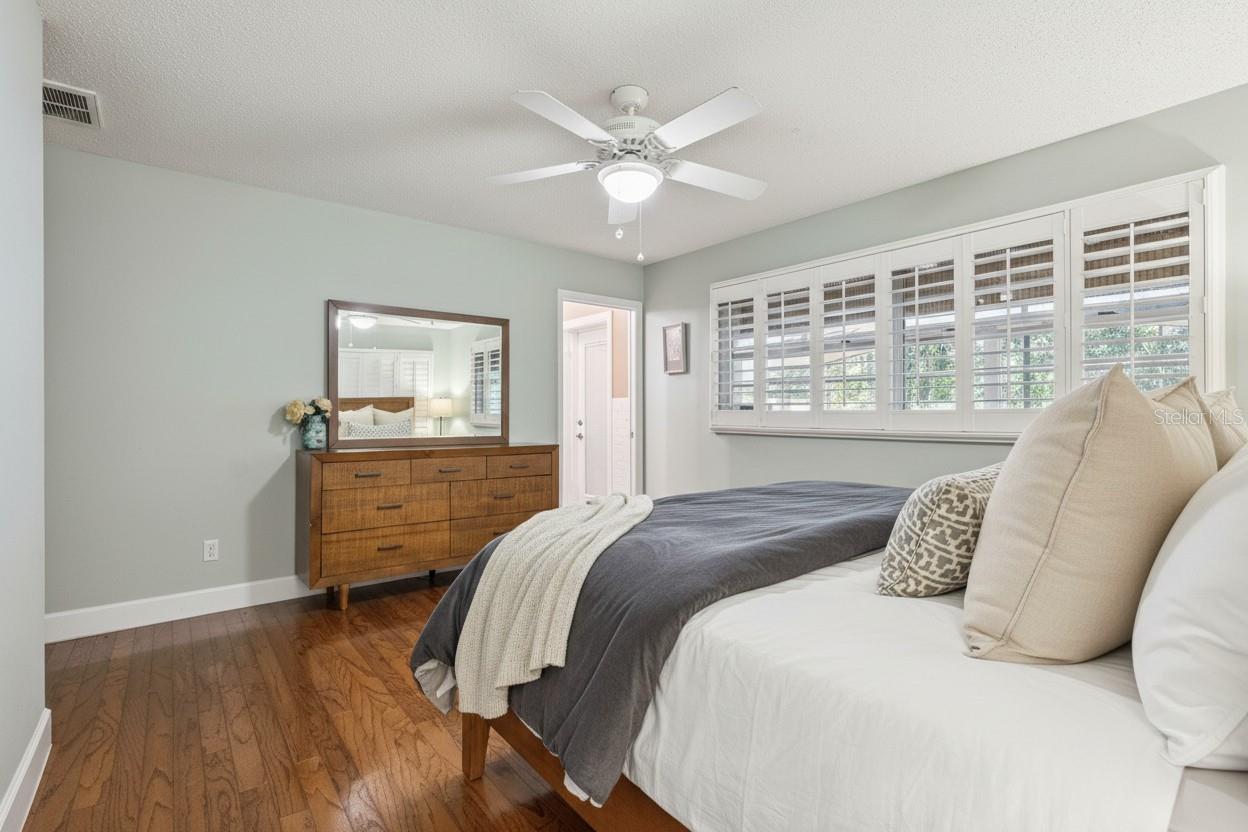 Image 29 of 59 For 103 Lakeshore Drive