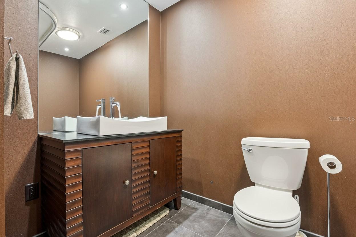 Image 33 of 59 For 103 Lakeshore Drive