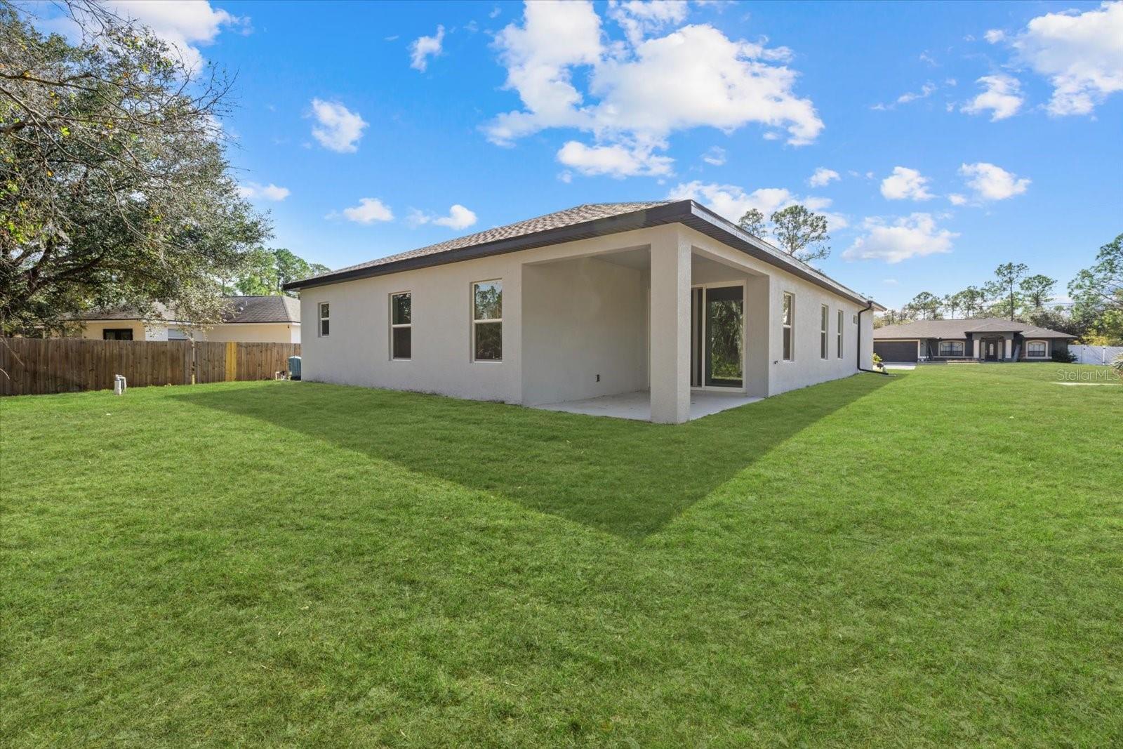 Image 7 of 28 For 5670 Gilroy Avenue