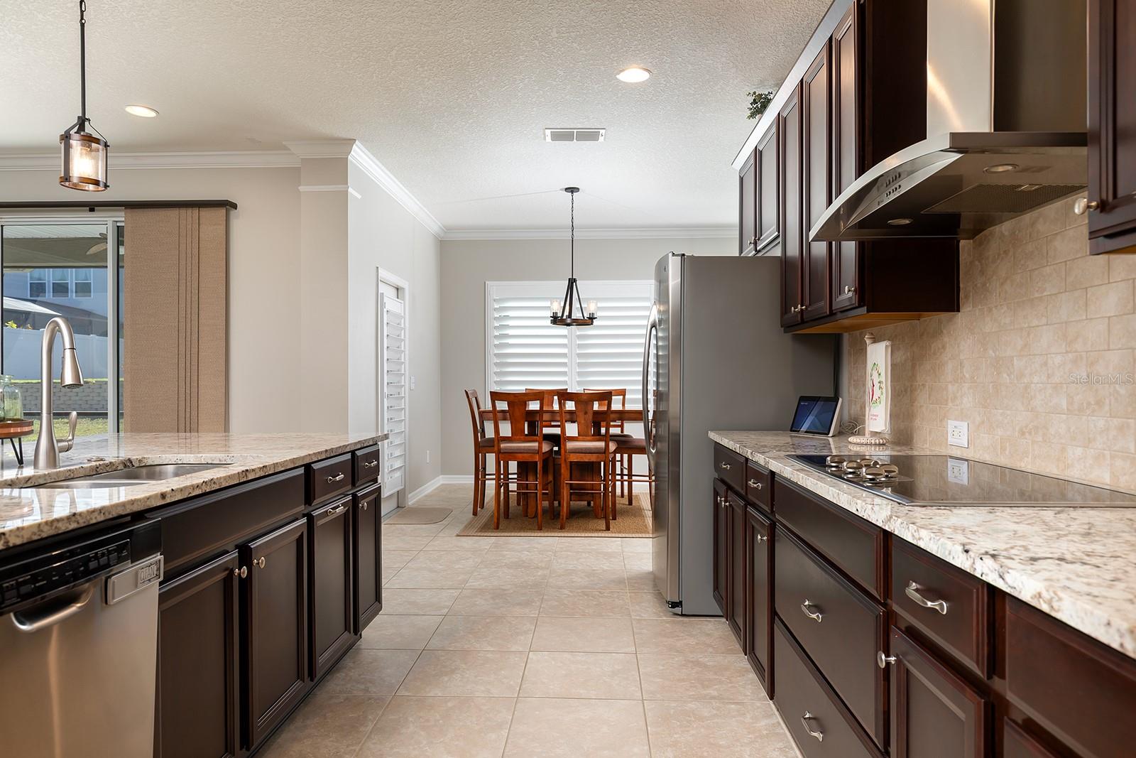 Image 16 of 49 For 651 Westyn Bay Boulevard