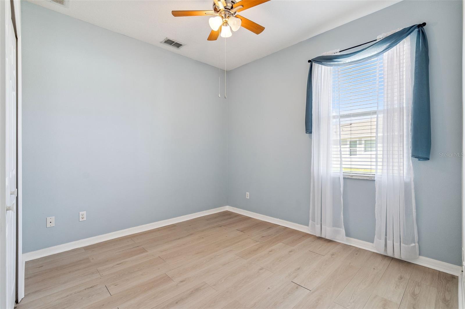 Image 26 of 53 For 12456 Westfield Lakes Circle