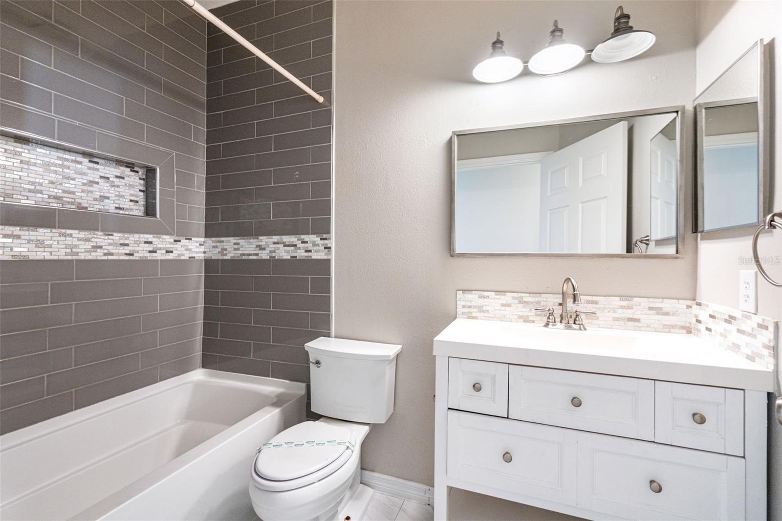 Image 21 of 39 For 4623 Riverton Drive