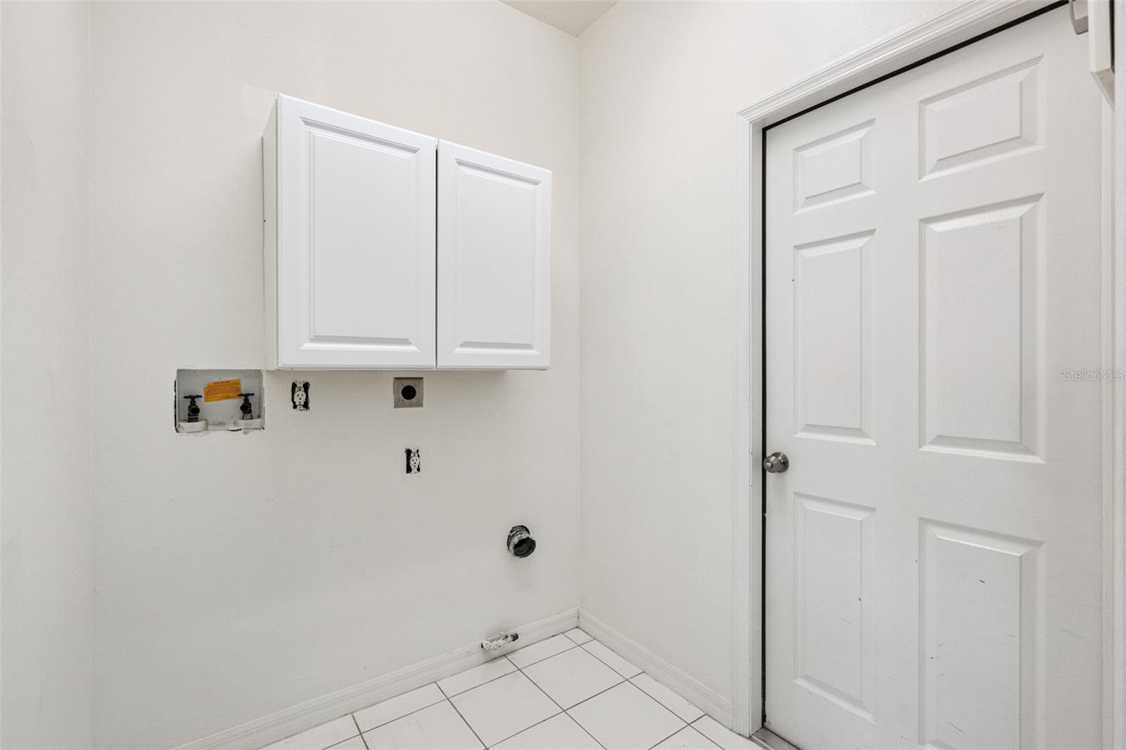 Image 24 of 39 For 4623 Riverton Drive