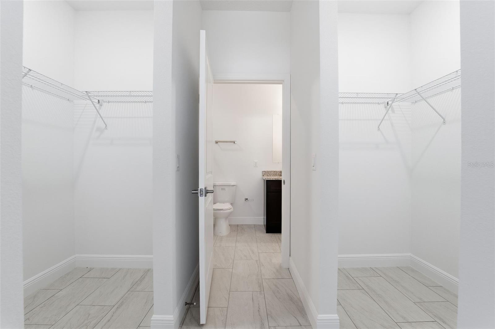 Image 17 of 34 For 5027 165th Street Road