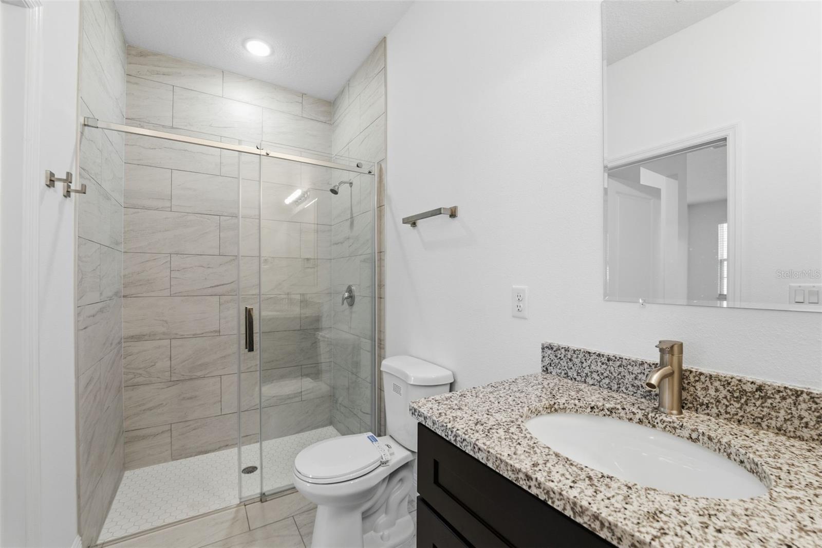 Image 20 of 34 For 5027 165th Street Road