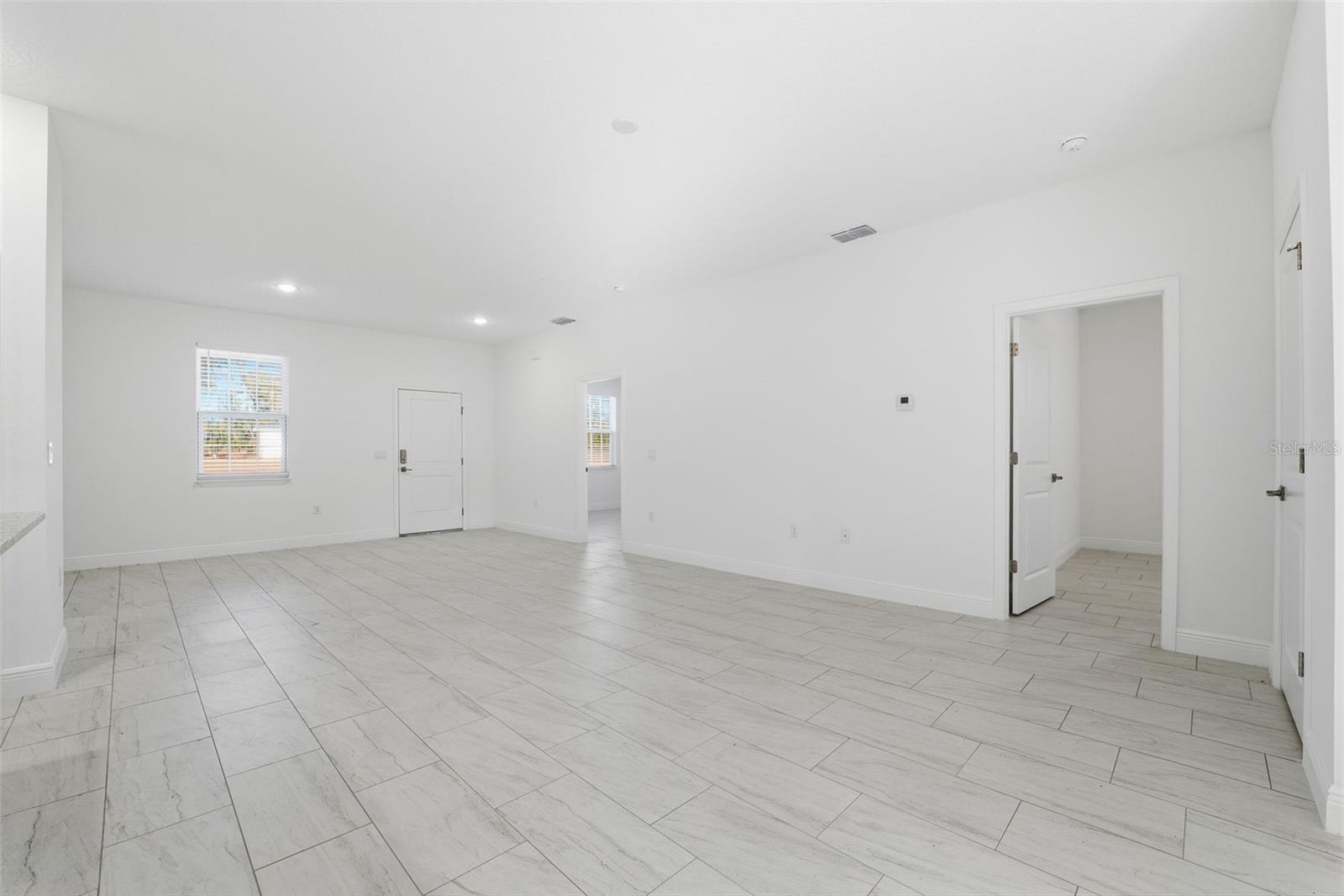 Image 8 of 34 For 5027 165th Street Road