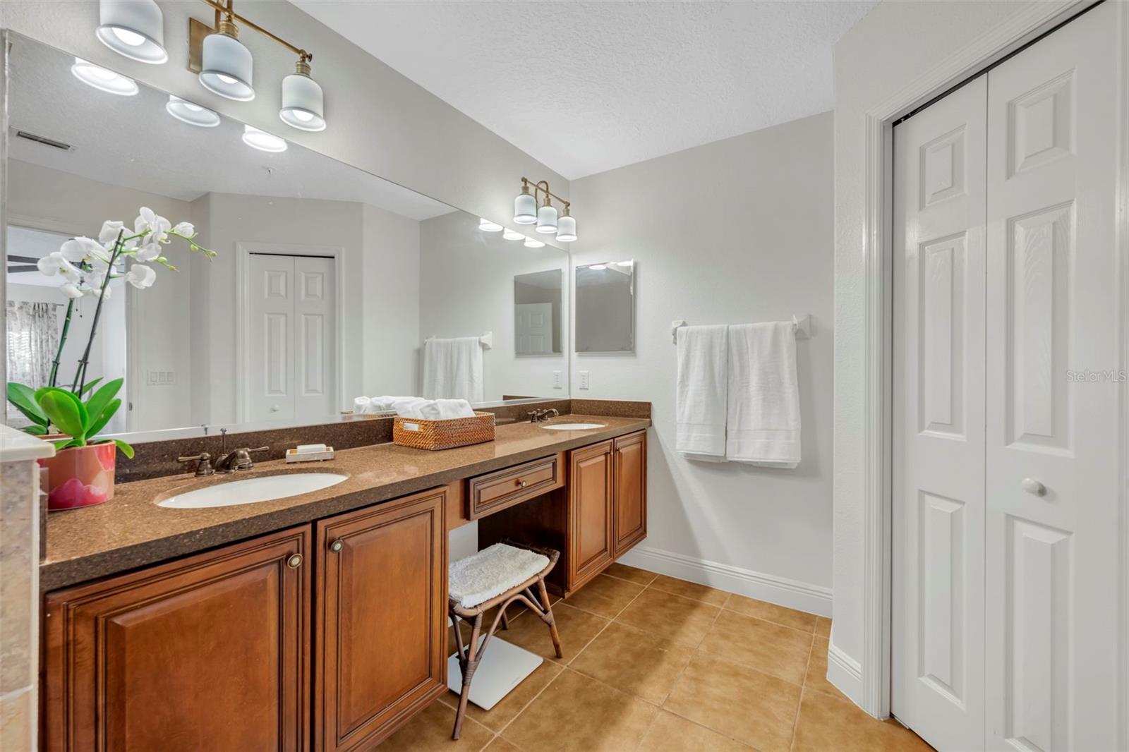 Image 19 of 33 For 1321 Benevolent Street