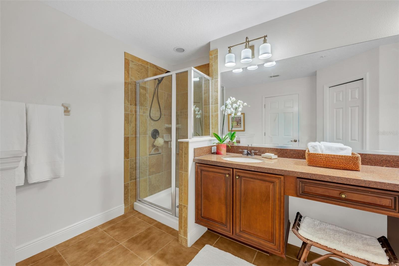 Image 20 of 33 For 1321 Benevolent Street