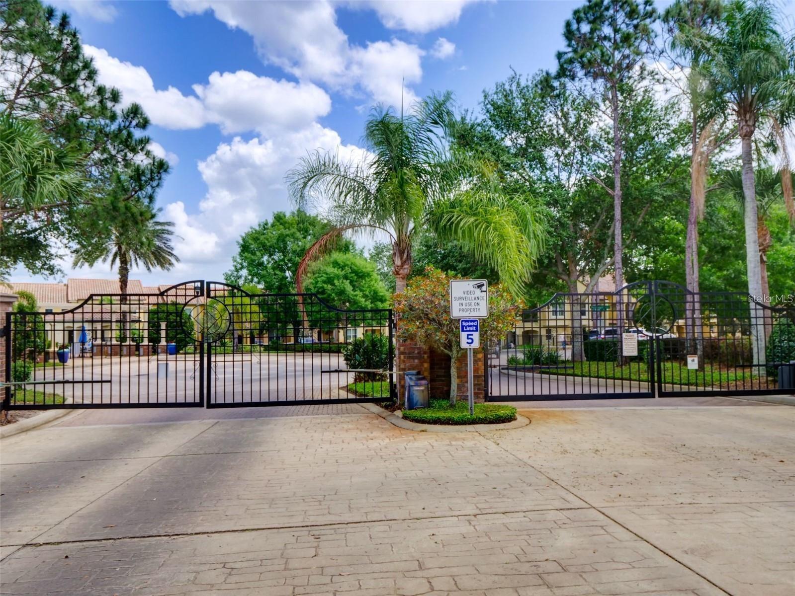 Image 28 of 33 For 1321 Benevolent Street