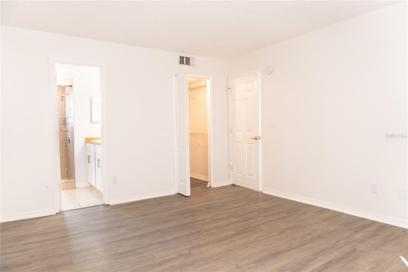 Image 12 of 22 For 2735 Poinciana Boulevard 103