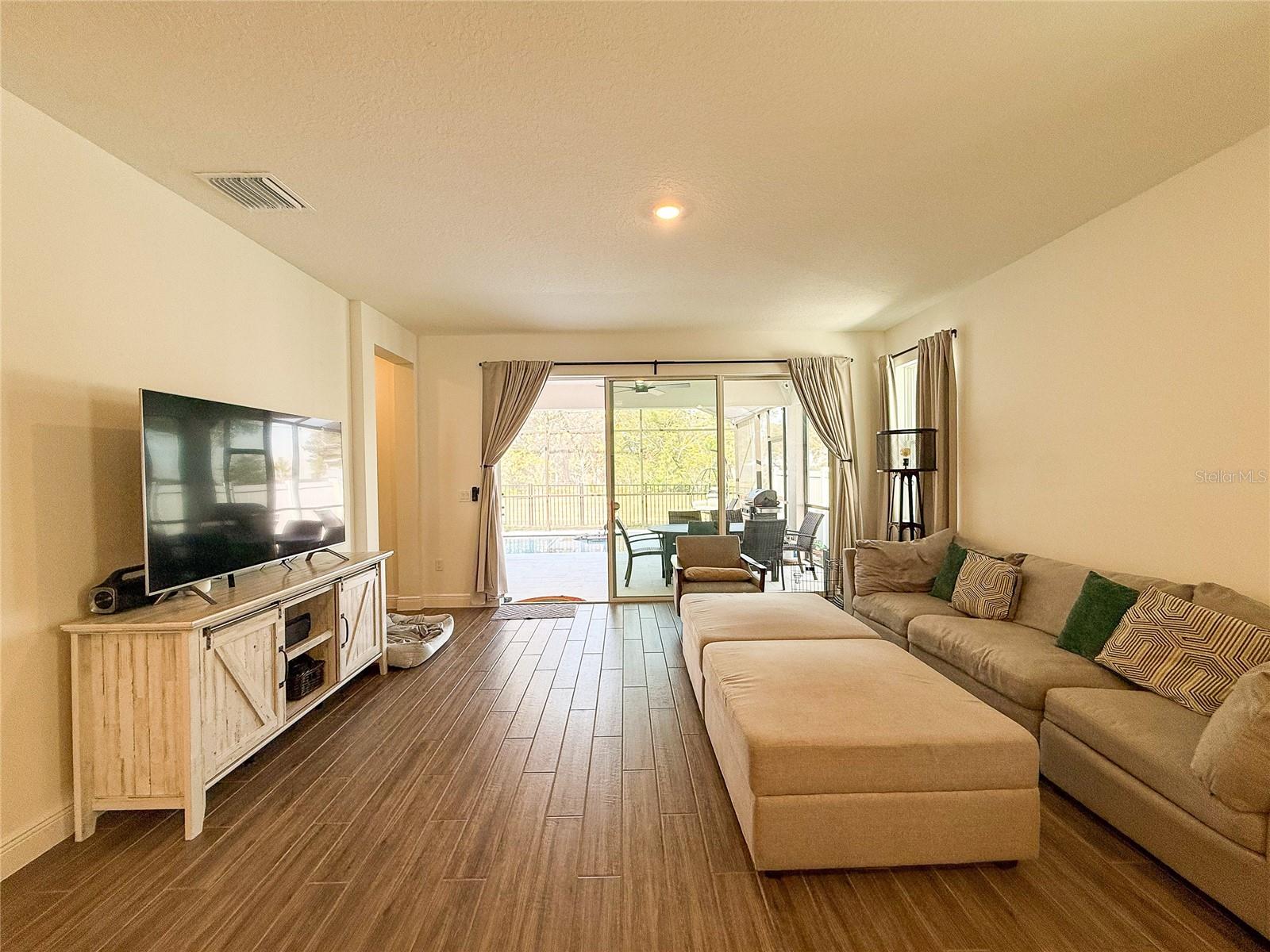 Image 10 of 41 For 2260 Juniper Berry Drive