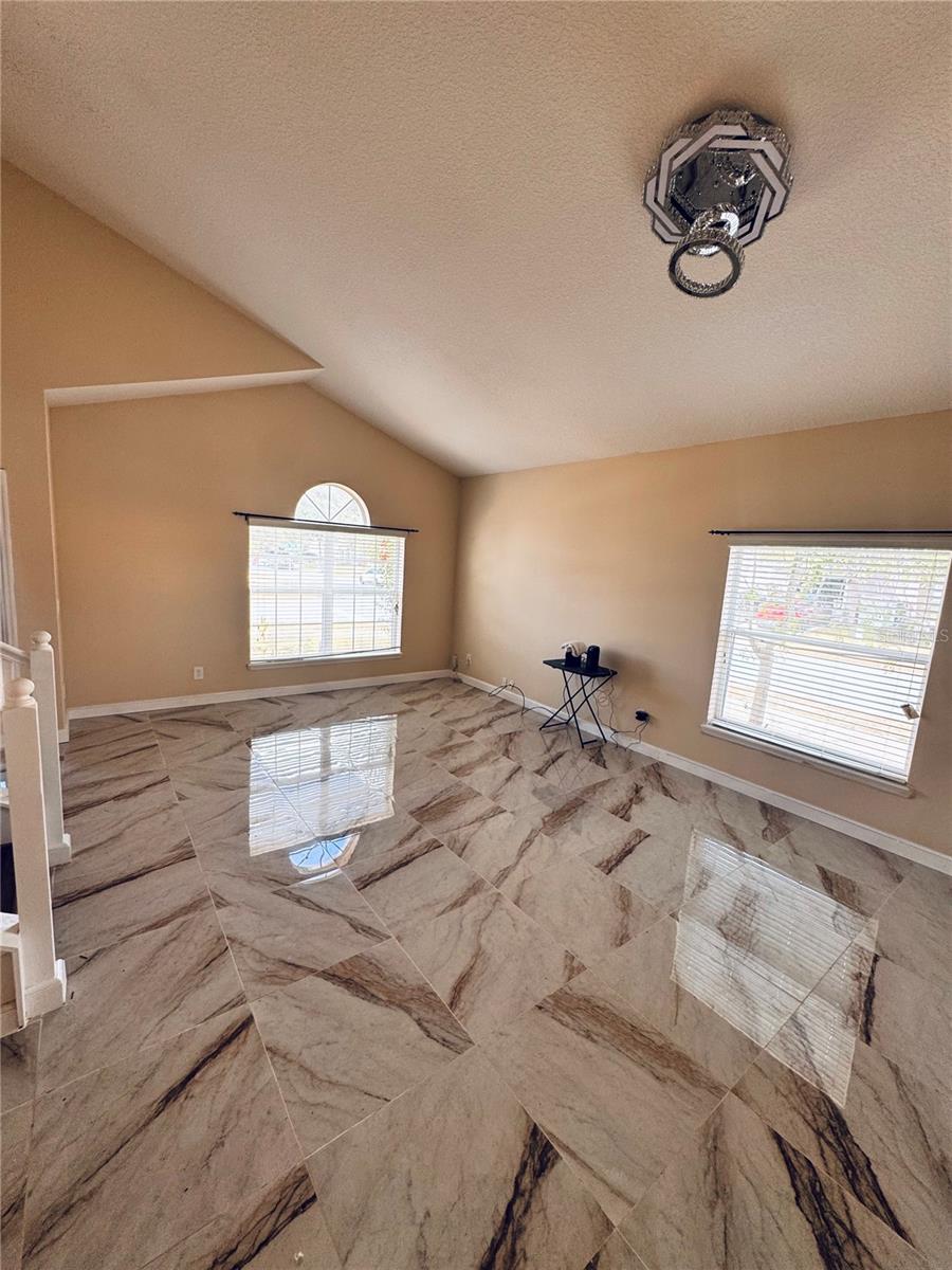 Image 2 of 24 For 877 Scrub Jay Way