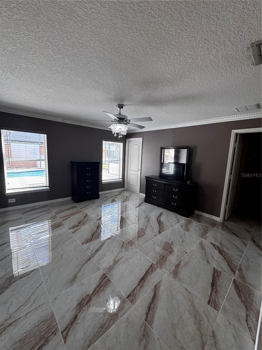 Image 6 of 24 For 877 Scrub Jay Way