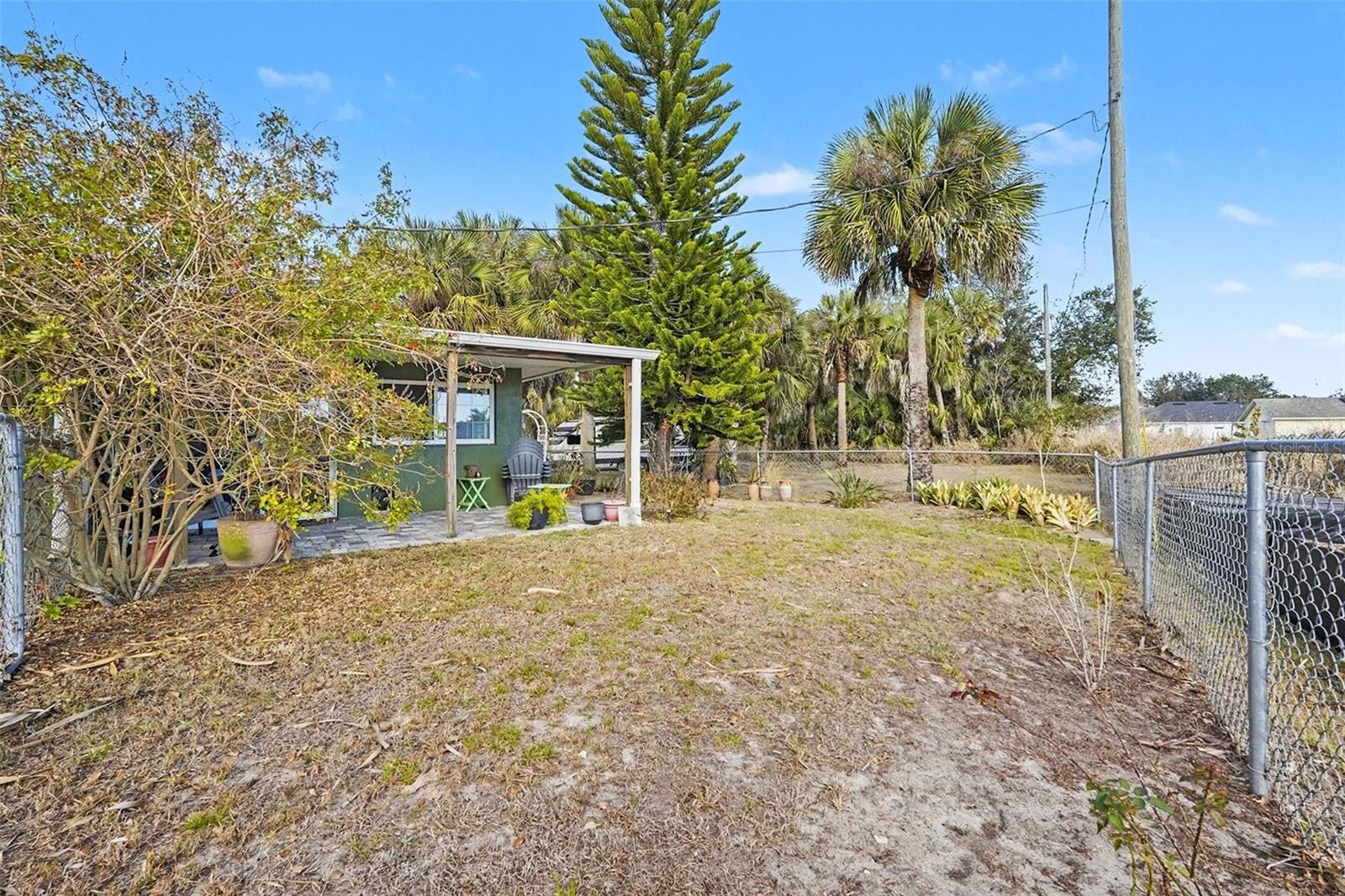 Image 43 of 44 For 598 Gantry Street Sw