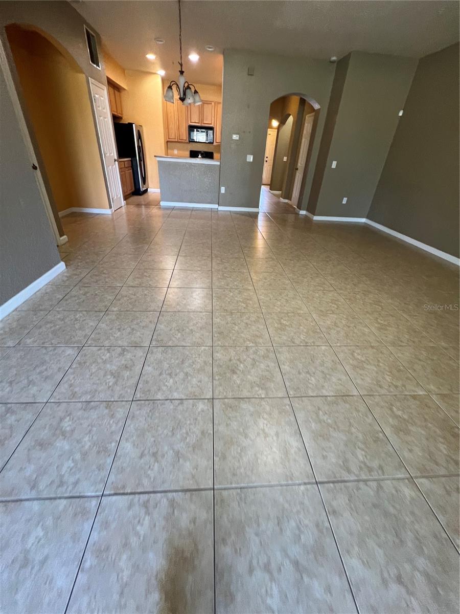 Image 32 of 61 For 1316 Falling Star Ln