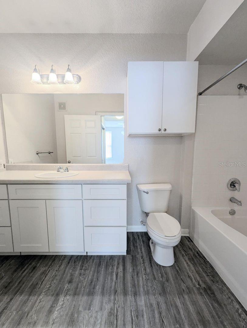 Image 9 of 15 For 911 Orange Avenue 250