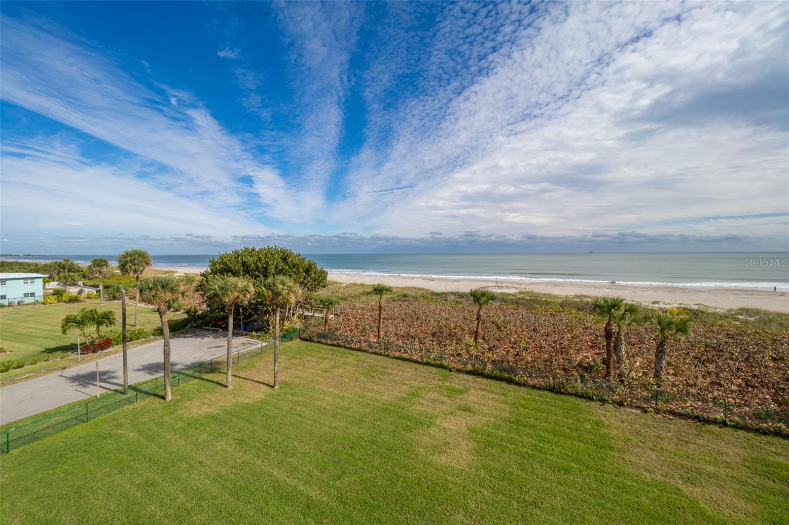 Image 25 of 28 For 545 Garfield Avenue 402