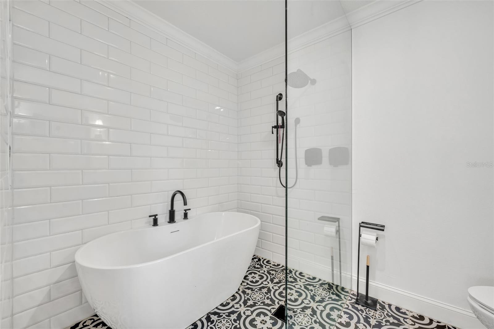 Image 22 of 44 For 3223 Middlesex Road