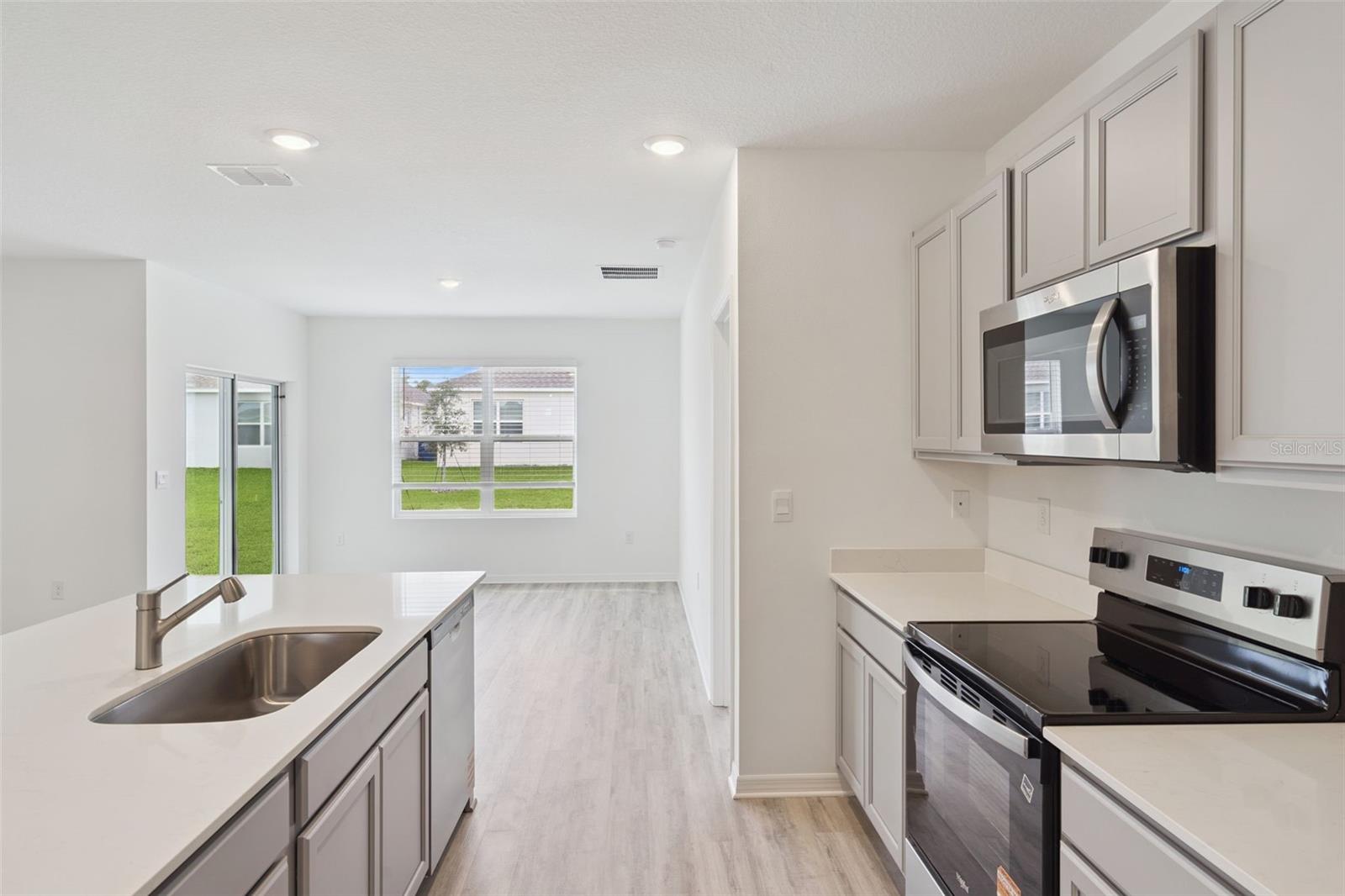 Image 7 of 18 For 5387 Cloudberry Avenue