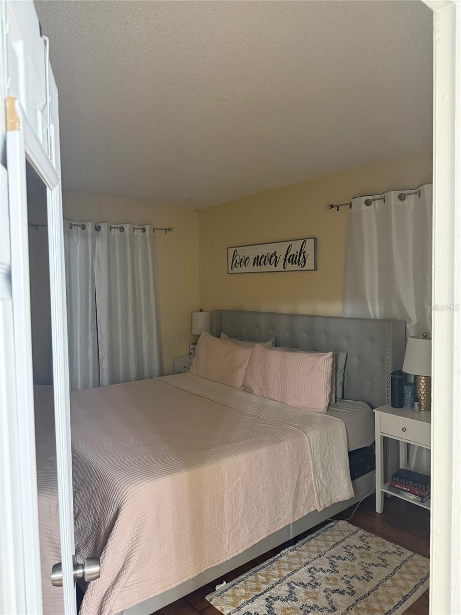 Image 8 of 13 For 2569 Alafaya Trail 136