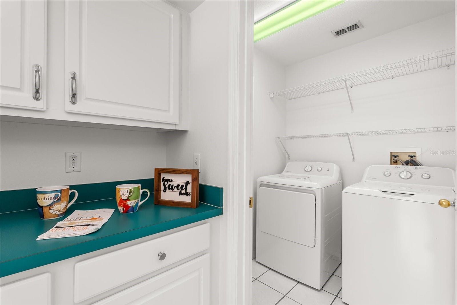 Image 11 of 34 For 865 High Pointe Circle