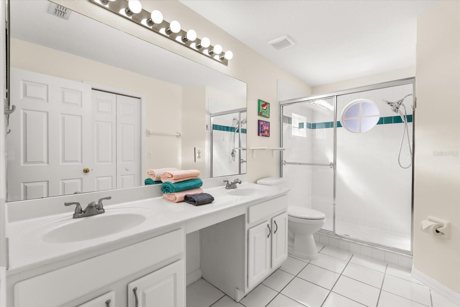 Image 20 of 34 For 865 High Pointe Circle