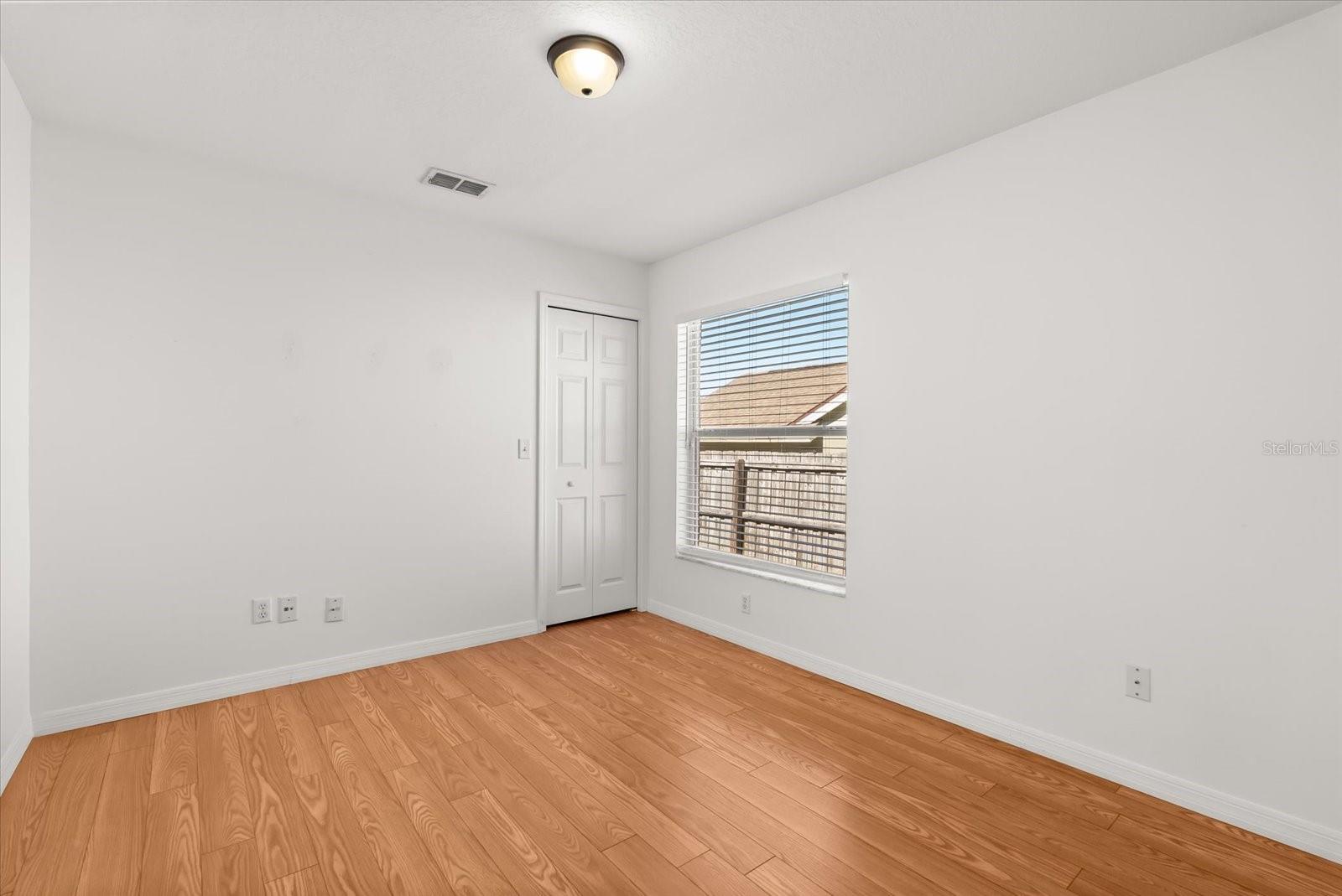 Image 22 of 34 For 865 High Pointe Circle