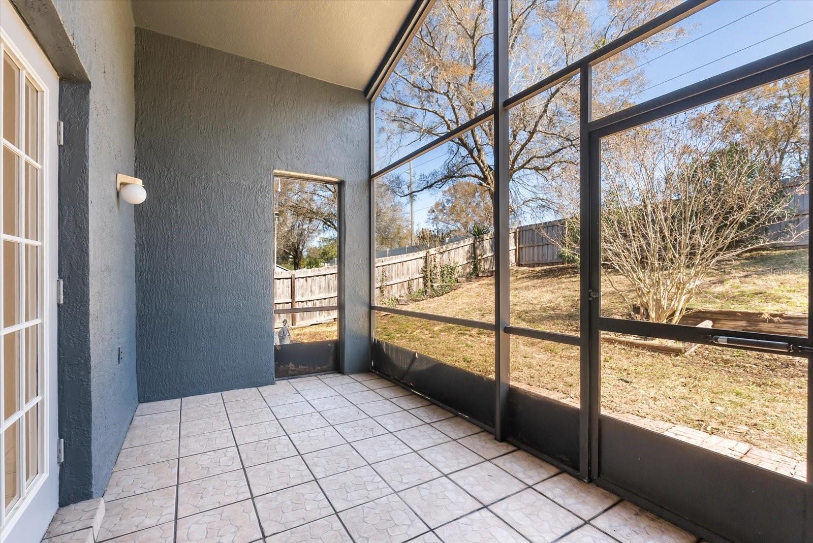 Image 26 of 34 For 865 High Pointe Circle