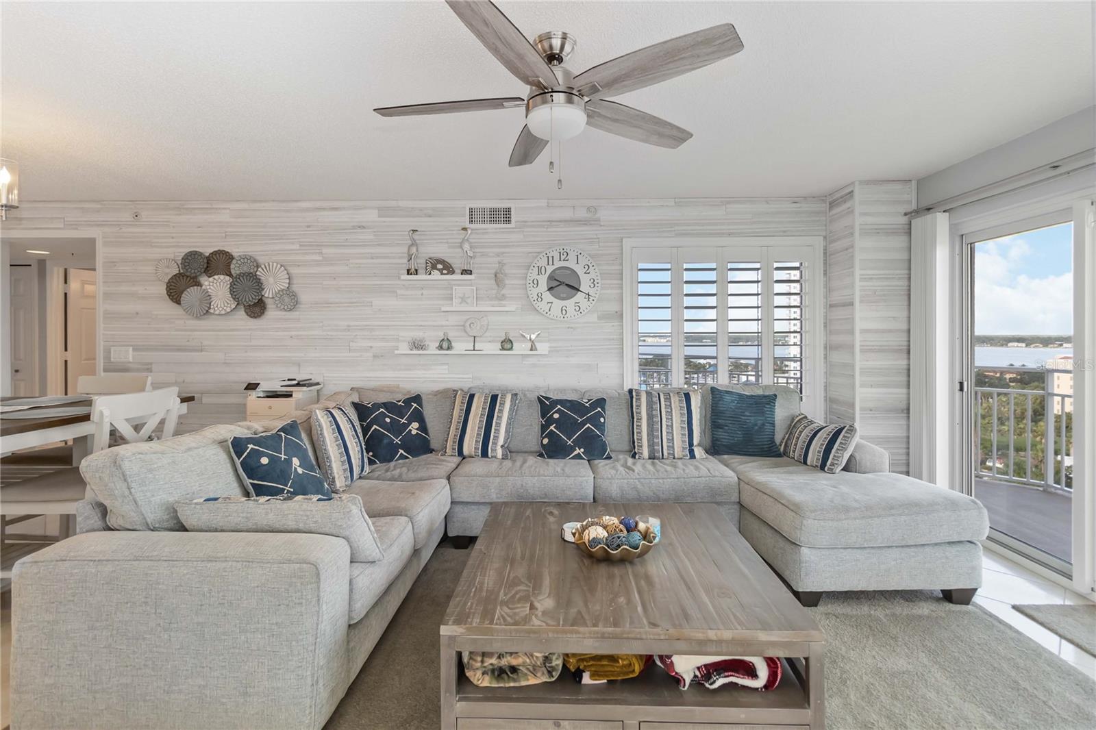 Image 14 of 36 For 2967 Atlantic Avenue 1001