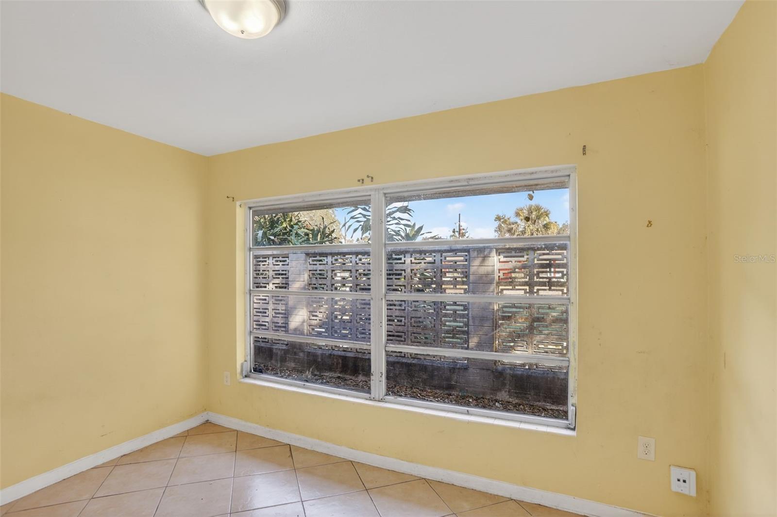 Image 34 of 52 For 1006 Buena Vista Court