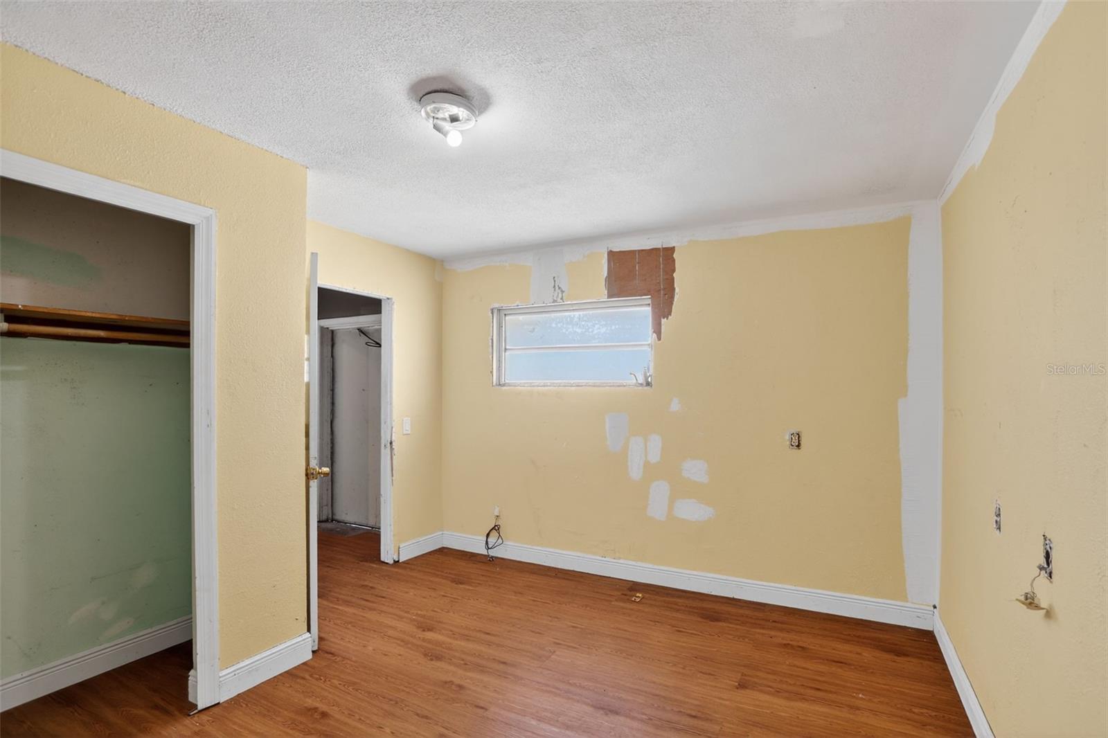 Image 40 of 52 For 1006 Buena Vista Court