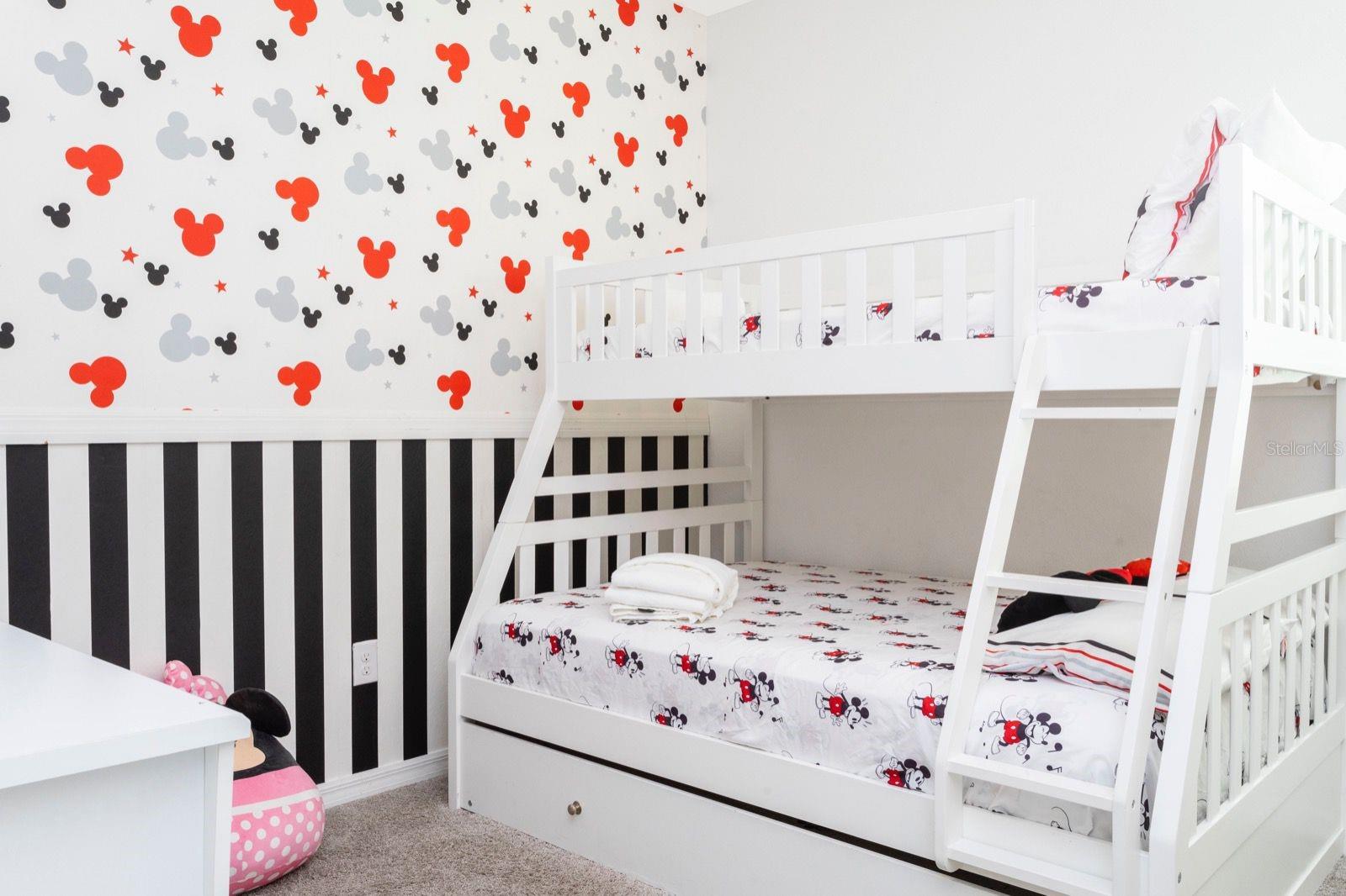 Image 13 of 37 For 8995 Amelia Downs Trail