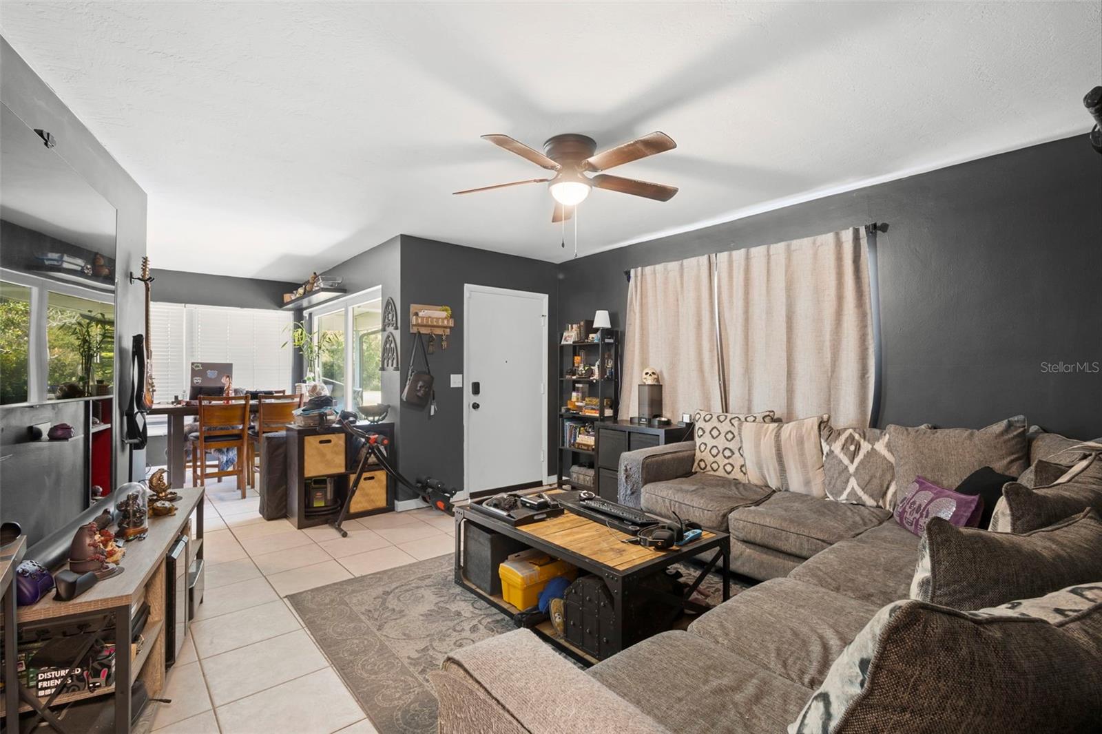 Image 10 of 21 For 1552 Zinnia Drive