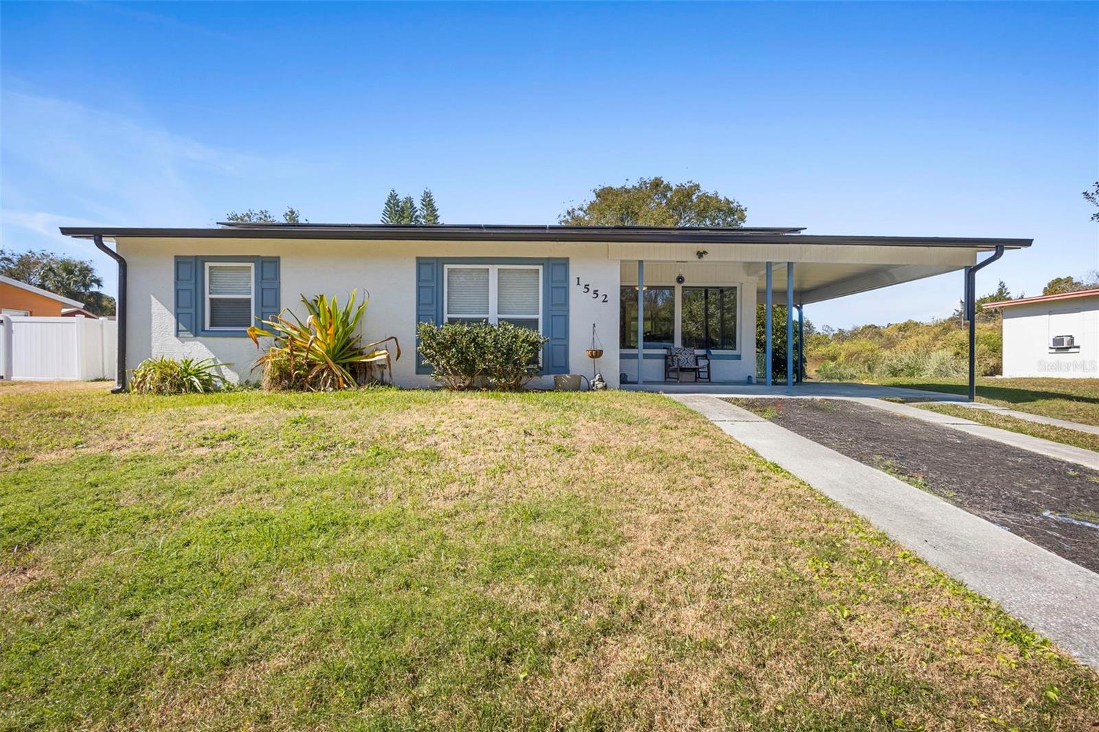 Image 2 of 21 For 1552 Zinnia Drive