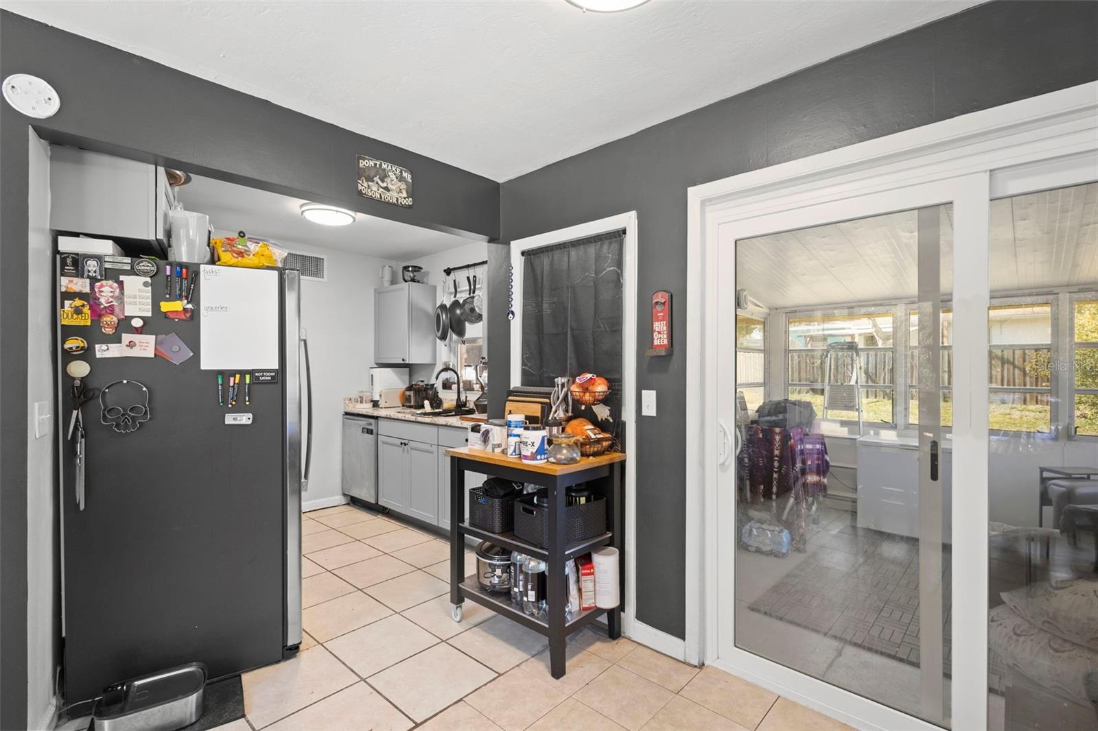 Image 6 of 21 For 1552 Zinnia Drive