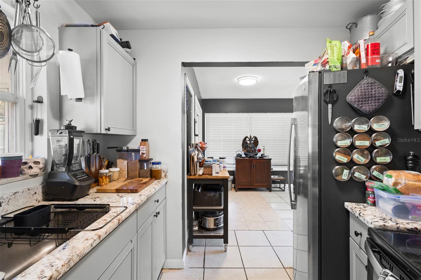 Image 9 of 21 For 1552 Zinnia Drive