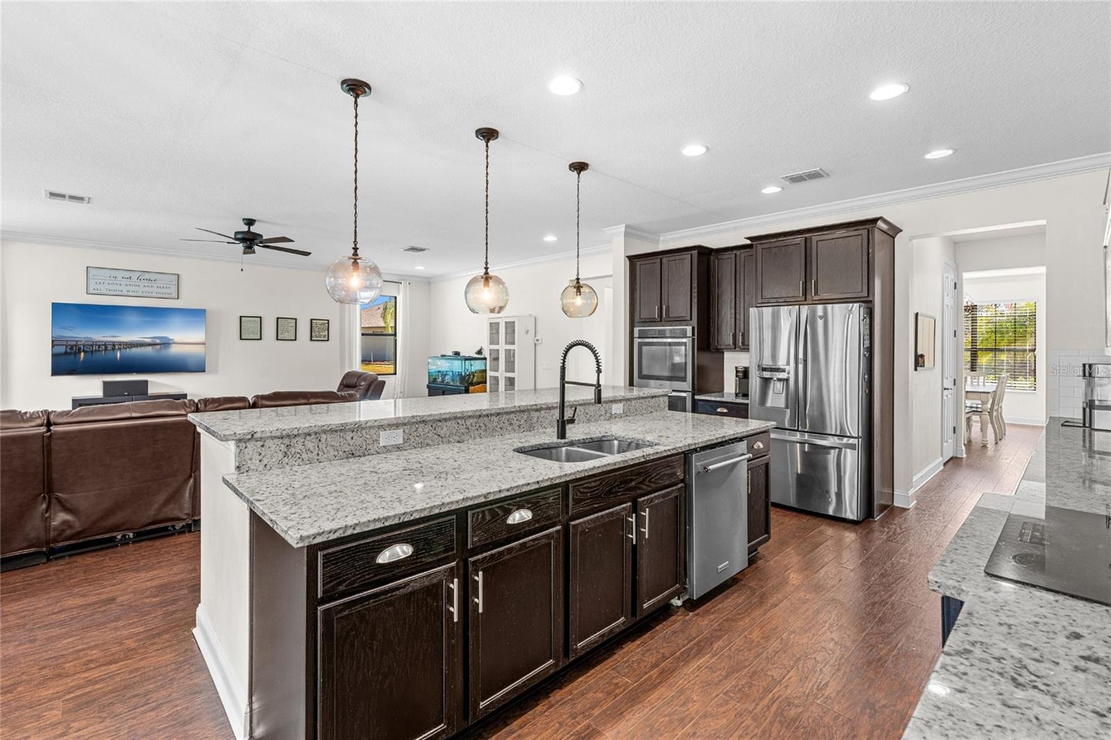 Listing photo id 17 for 3652 Oriskany Drive