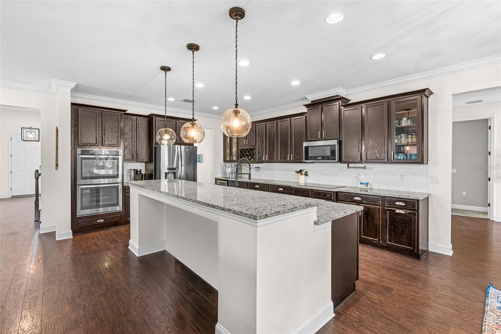 Listing photo id 18 for 3652 Oriskany Drive