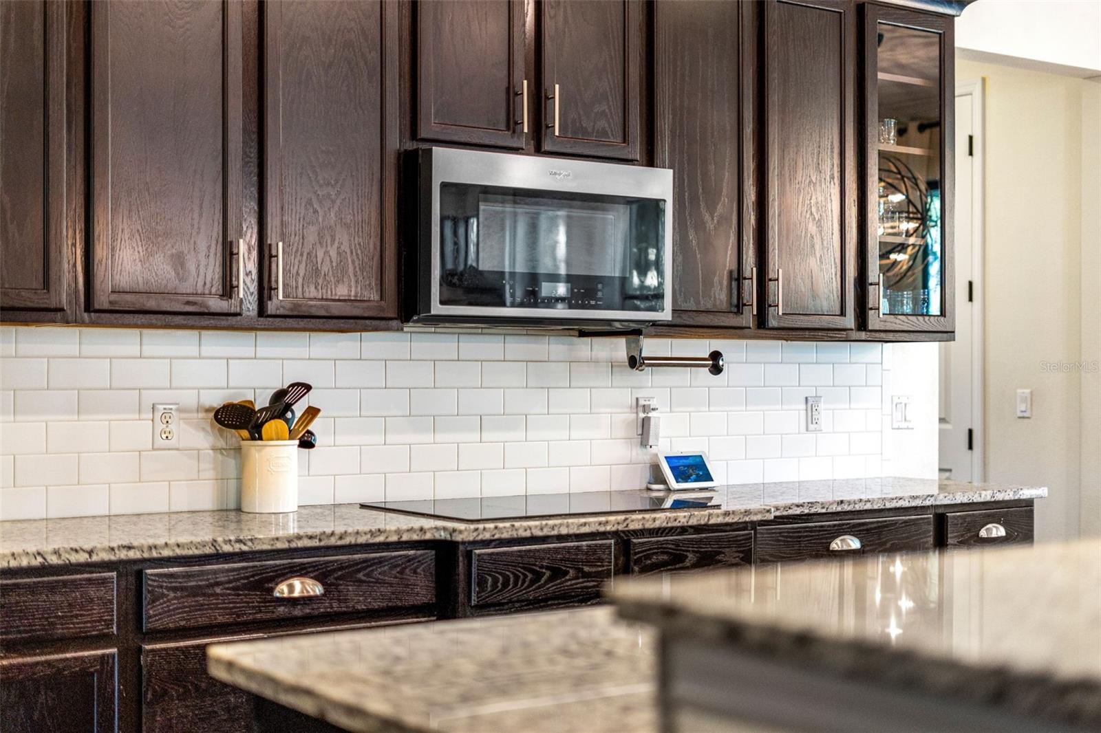 Listing photo id 20 for 3652 Oriskany Drive