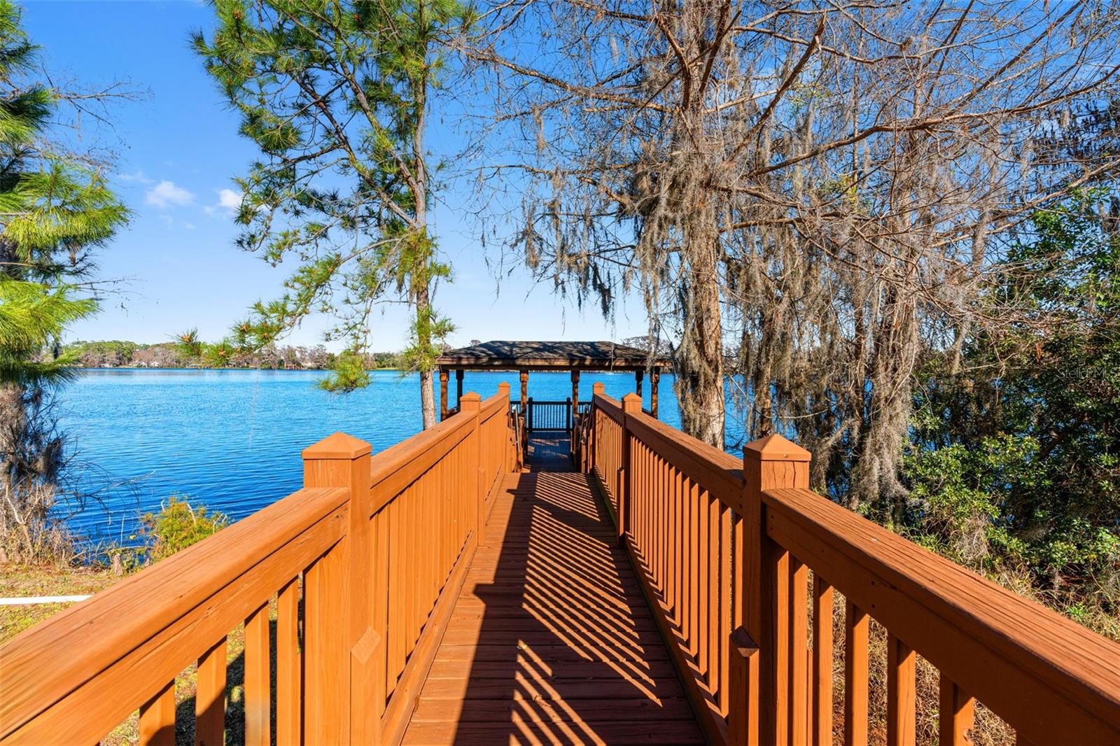 Listing photo id 91 for 3652 Oriskany Drive