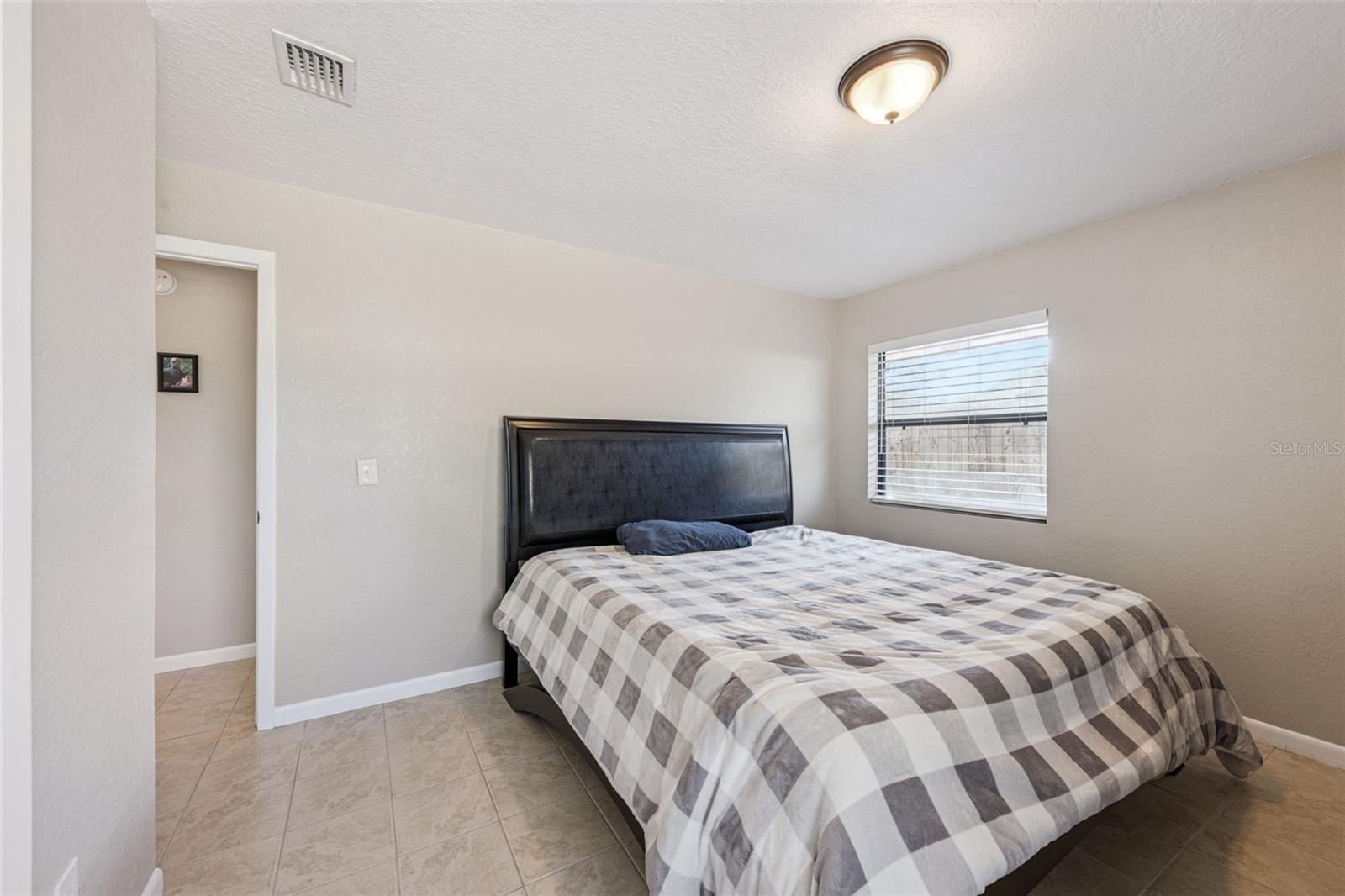 Image 9 of 15 For 725 Third Street