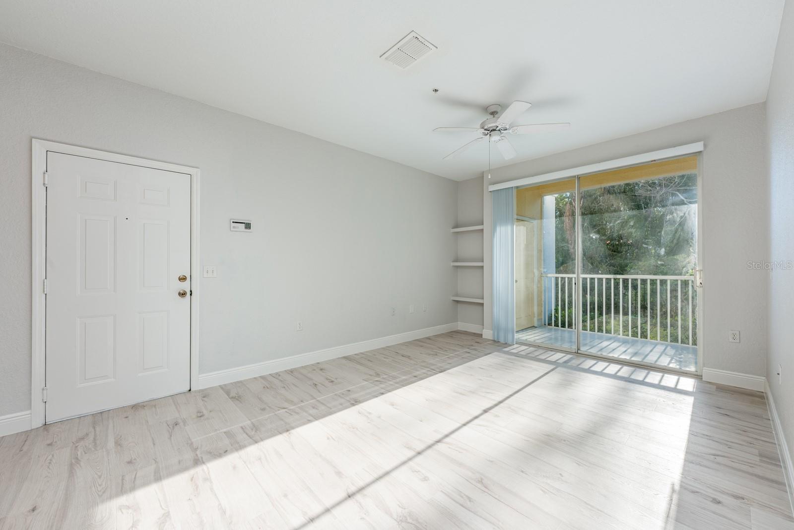 Image 27 of 29 For 1400 Lake Shadow Circle 10104