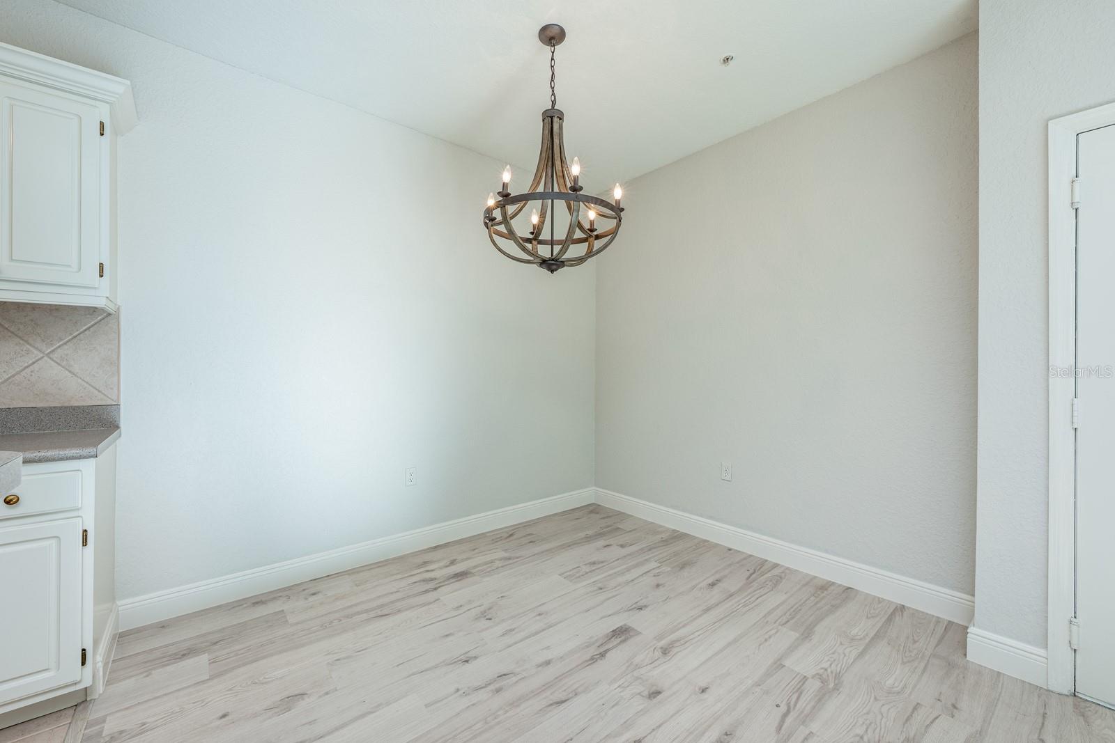 Image 28 of 29 For 1400 Lake Shadow Circle 10104