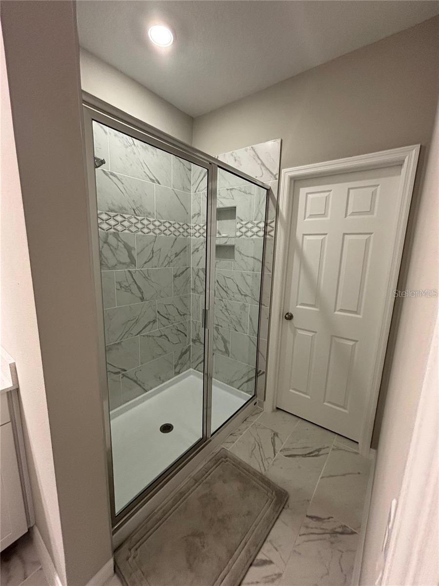 Image 12 of 19 For 4812 Lime Rickey Alley