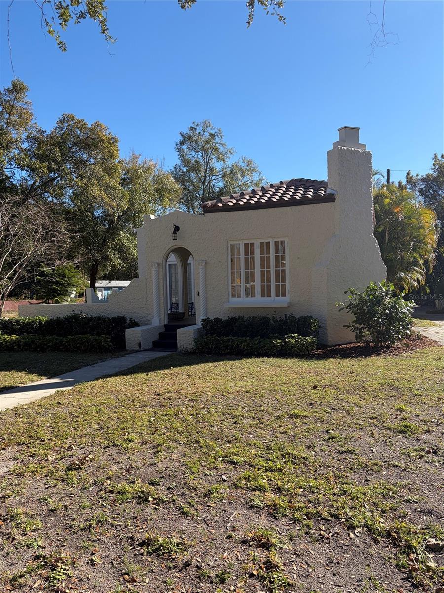 Image 4 of 44 For 48 Harvard Street