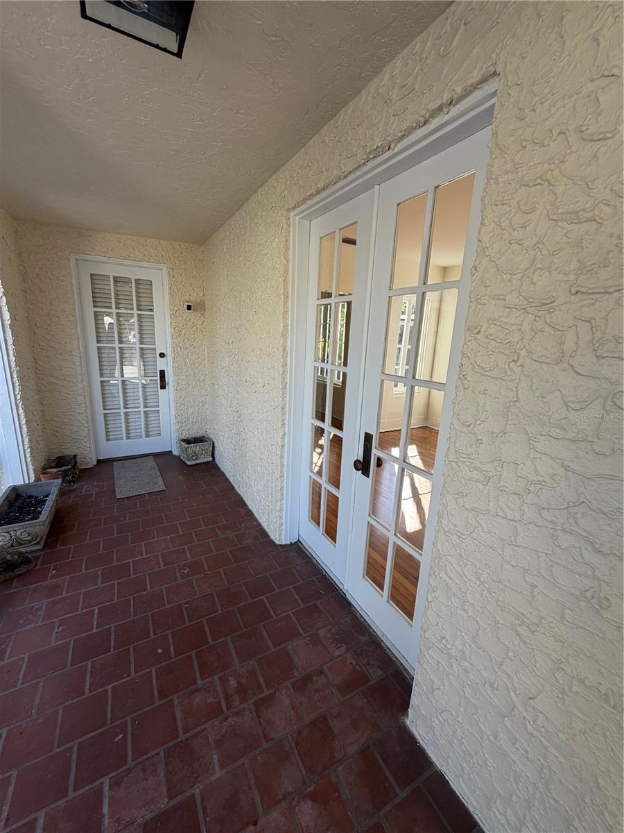 Image 8 of 44 For 48 Harvard Street