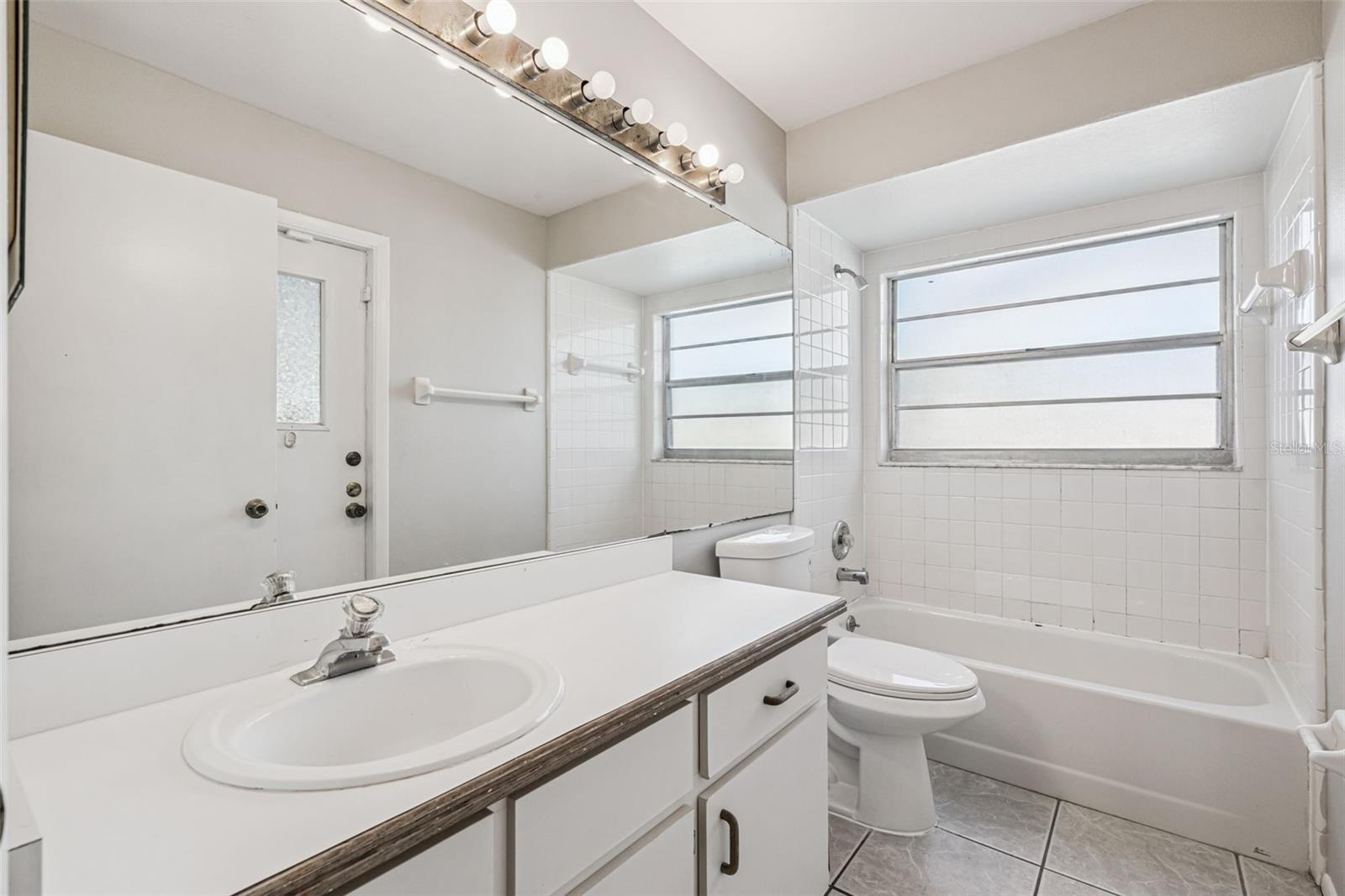 Image 26 of 51 For 1004 Karen Ridge Court