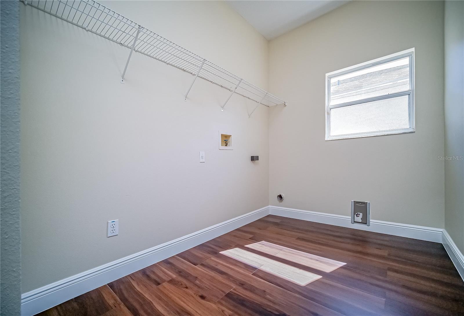 Image 7 of 33 For 2509 Skif Drive