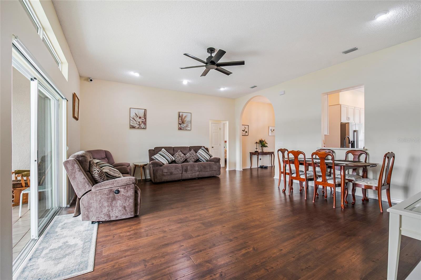 Image 15 of 49 For 343 Aleatha Drive